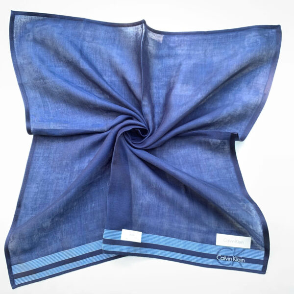 Khăn mùi xoa Calvin Klein 21 kèm hộp mềm