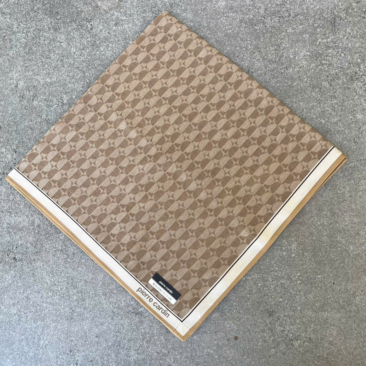 Khăn tay nam nữ PIERRE CARDIN - 48x48cm made in Japan