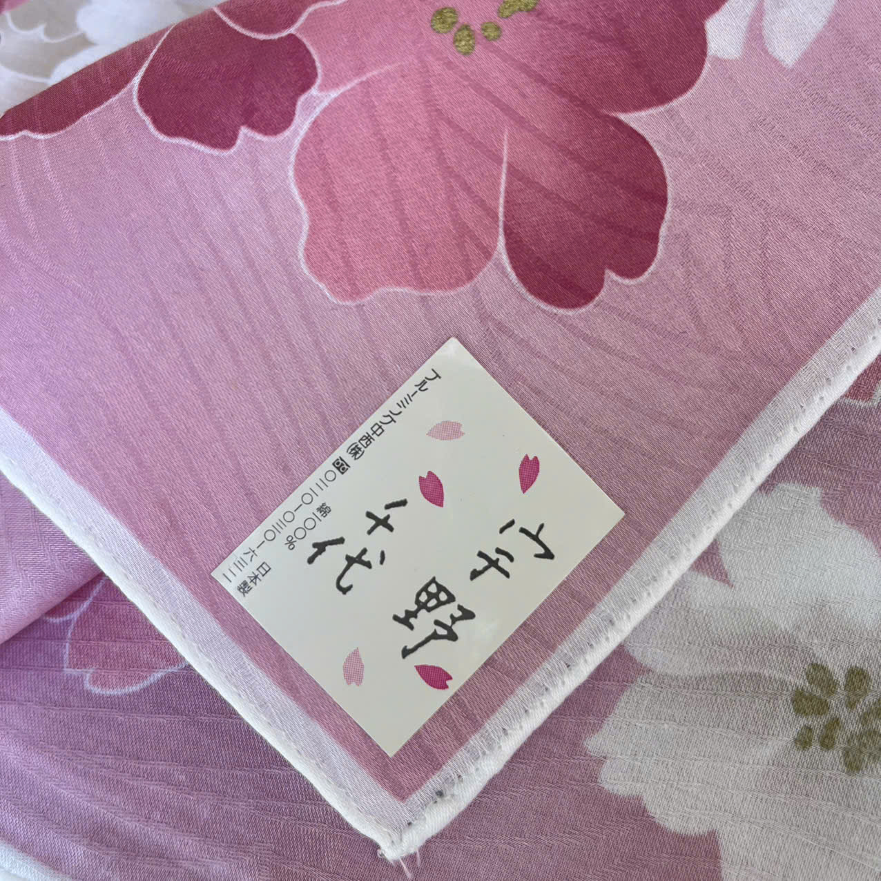 Khăn tay nữ hoa anh đào SAKURA - 50x50cm made in japan - Ảnh 3
