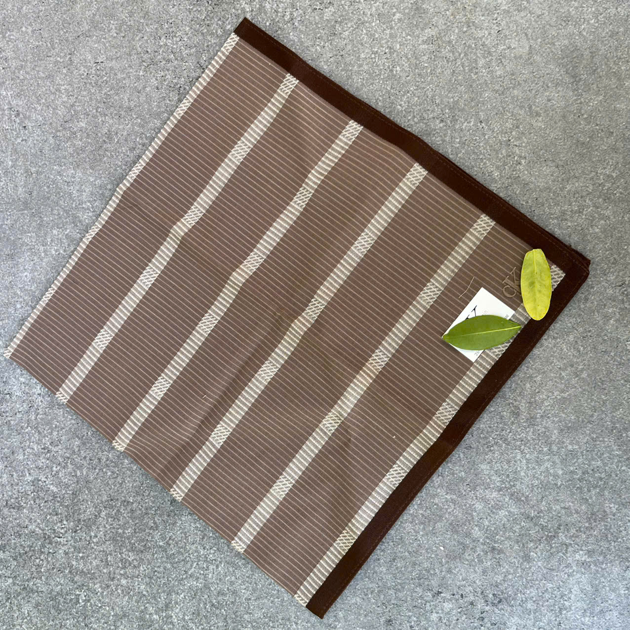 Khăn mùi xoa CALVIN KLEIN - 48x48cm made in Japan - Ảnh 3