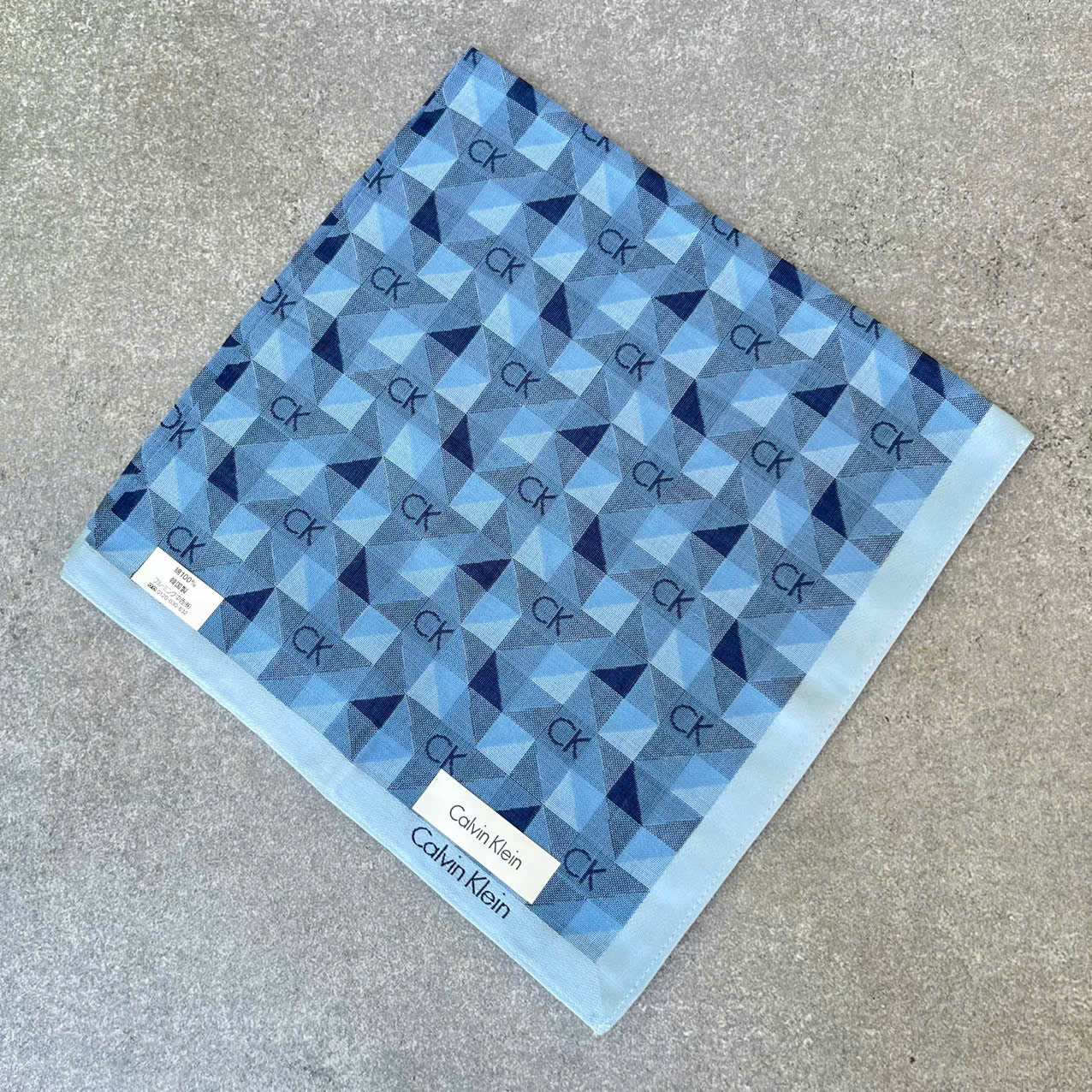 Khăn mùi xoa CALVIN KLEIN - 48x48cm made in Korean