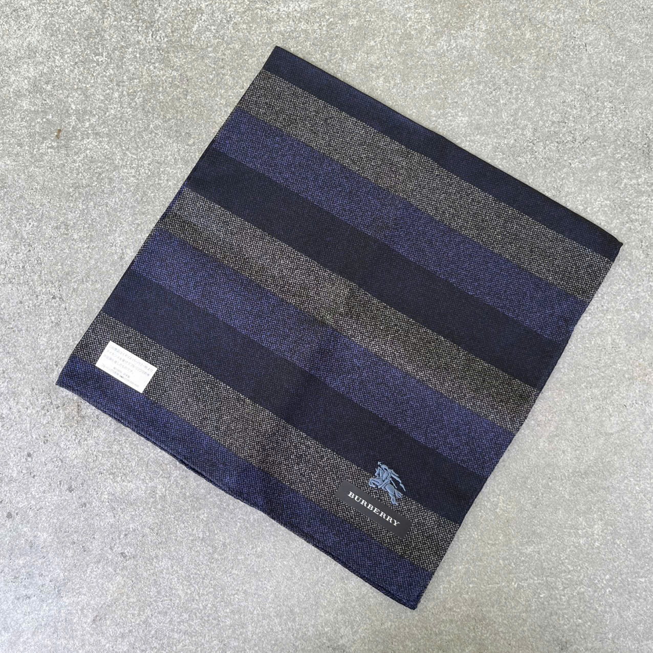 Khăn mùi xoa Nhật BURBERRY auth 48x48 cm - 100% cotton - Ảnh 2