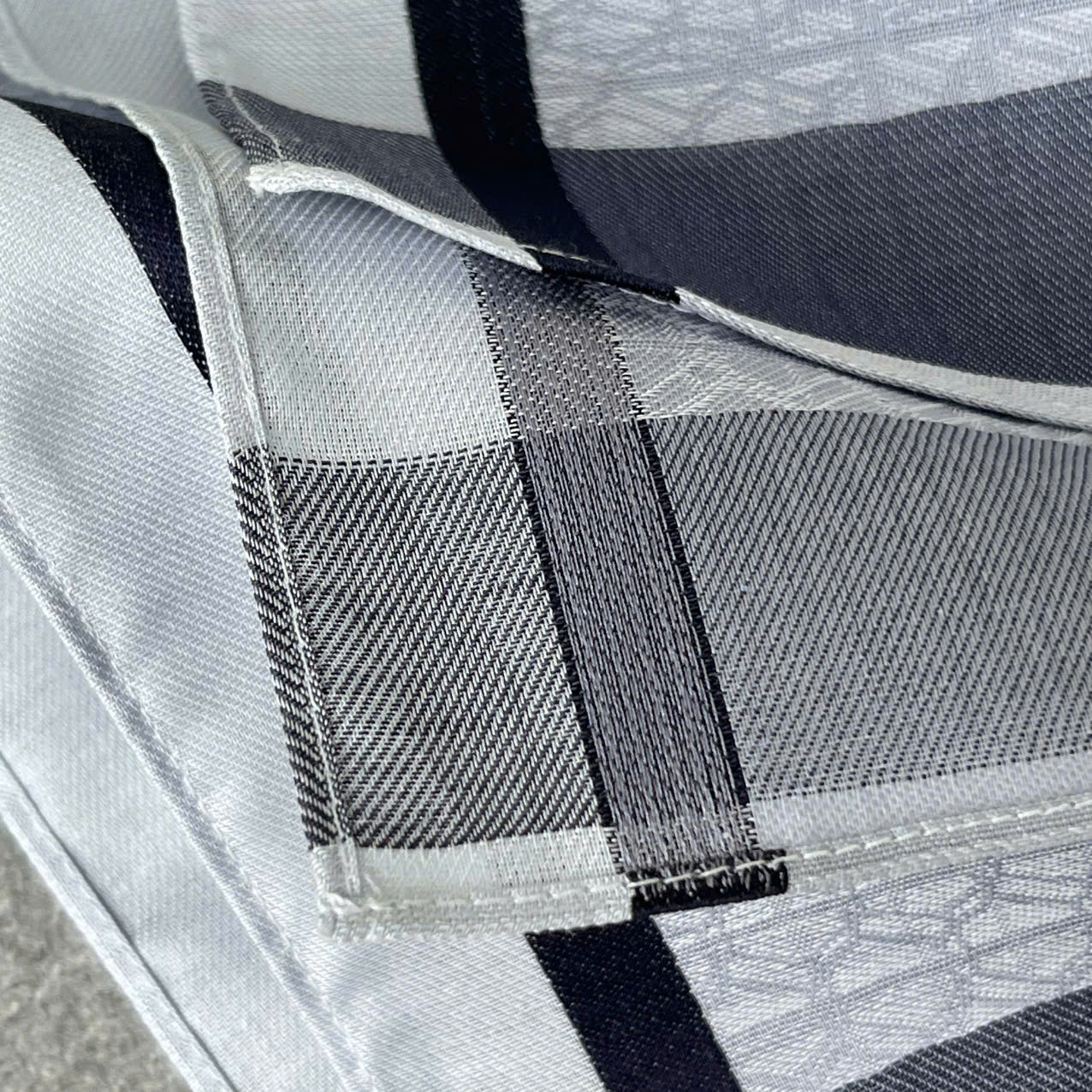 Hộp Khăn mùi xoa Aquascutum- 48x48cm made in Korean - Ảnh 4