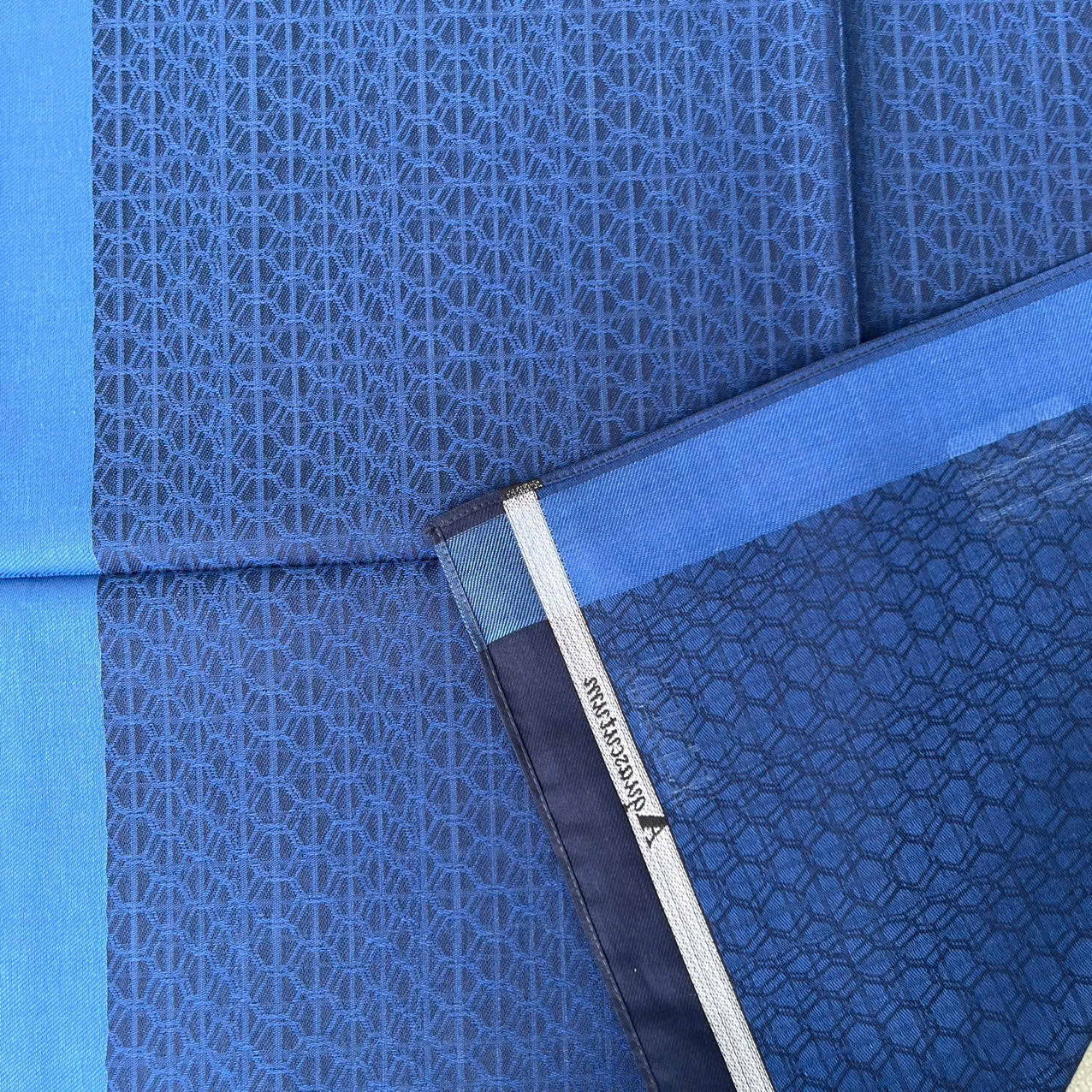 Khăn mùi xoa Aquascutum- 48x48cm made in Korean navy - Ảnh 9