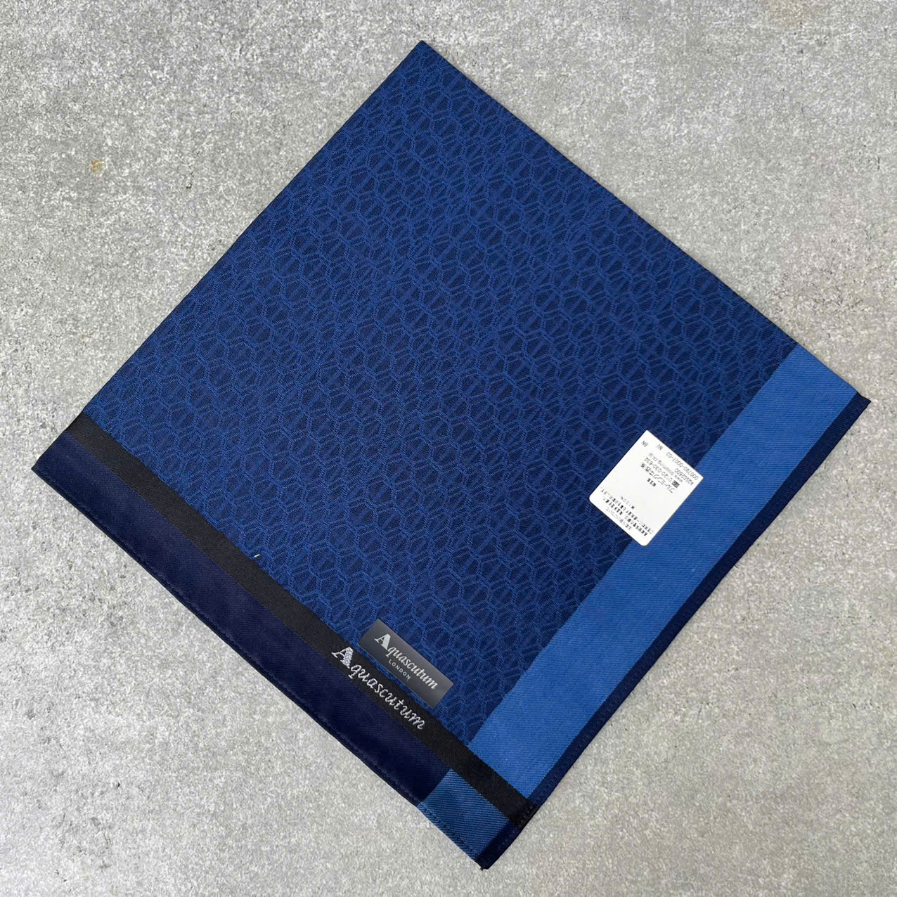 Khăn mùi xoa Aquascutum- 48x48cm made in Korean navy