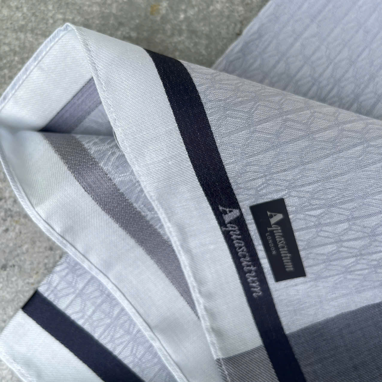 Hộp Khăn mùi xoa Aquascutum- 48x48cm made in Korean - Ảnh 5